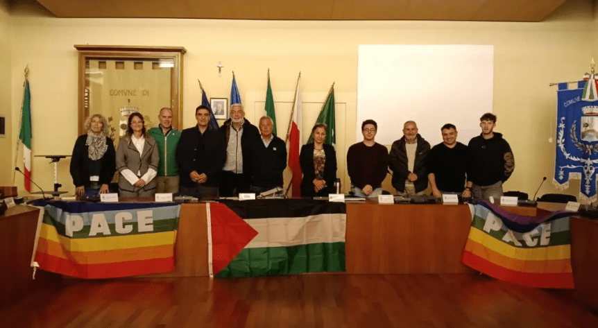 Ponte Lambro, assente l’opposizione, manifesta la&nbsp;Pace